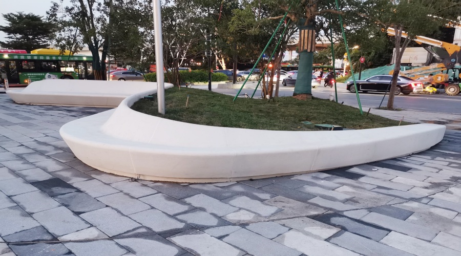 廣州海珠區(qū)琶洲展館GRC坐凳樹池工程案例 廣州海珠區(qū)琶洲展館GRC坐凳樹池工程案例