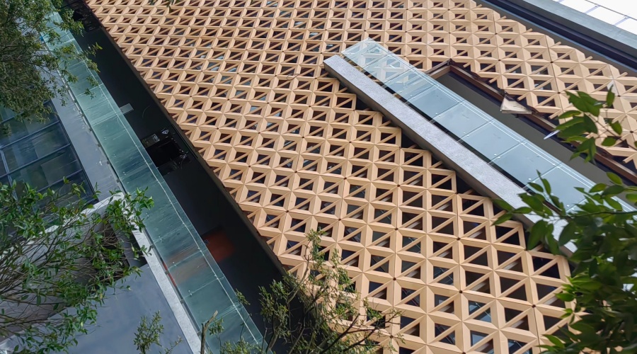 惠州茶園UHPC鏤空幕墻板完工落地效果